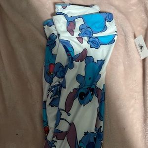 Selling!!disney stitch leggings